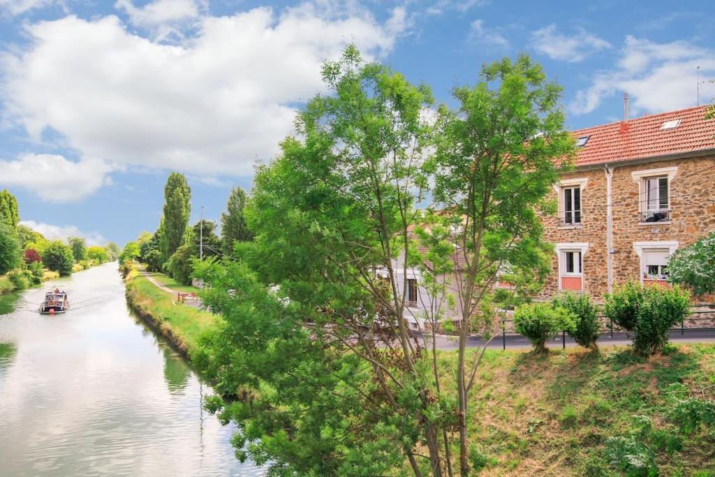 *Au Bord Du Canal*Entre Paris Et Disneyland Chelles  Bagian luar foto
